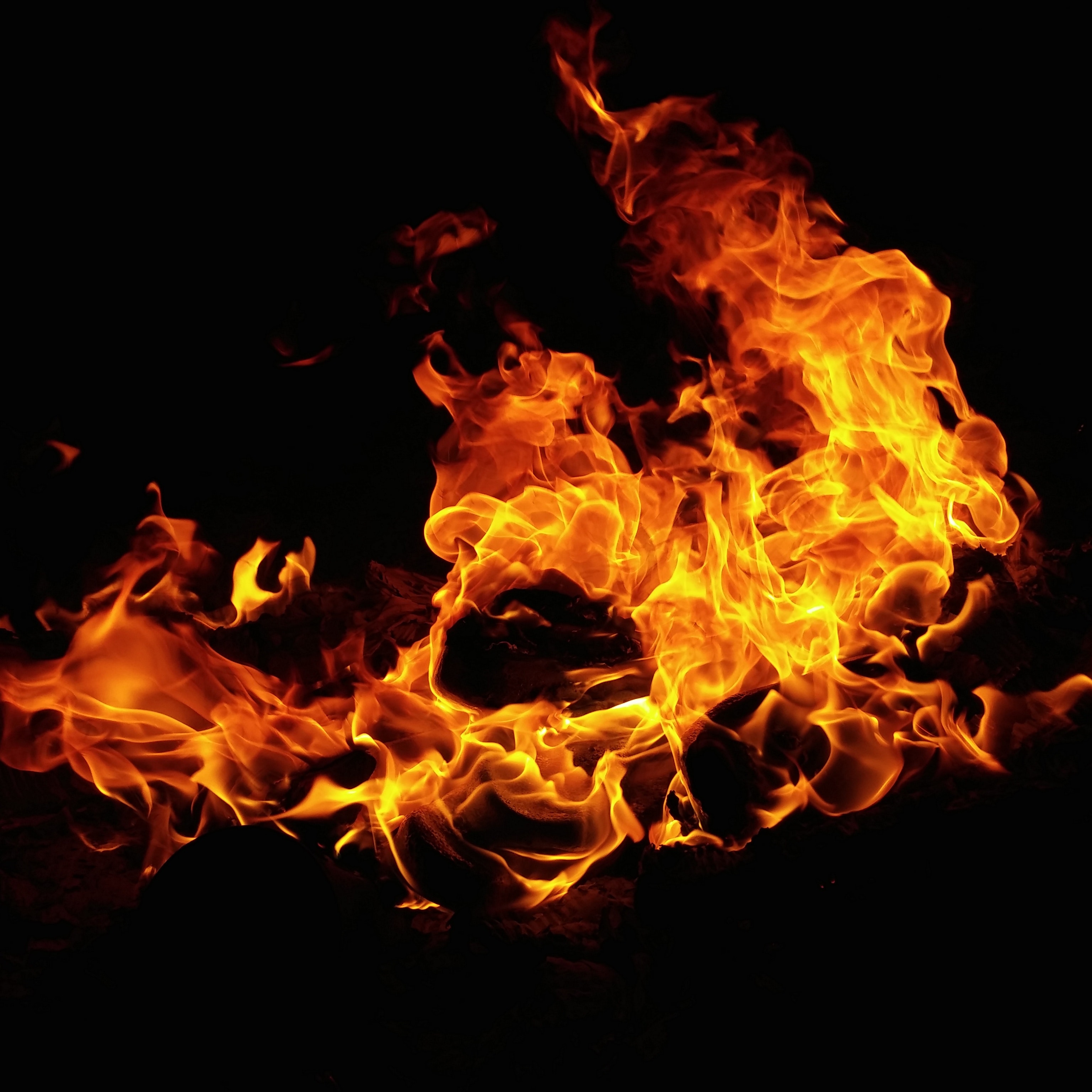 blaze-bonfire-burn-672636 blaze-bonfire-burn-672636